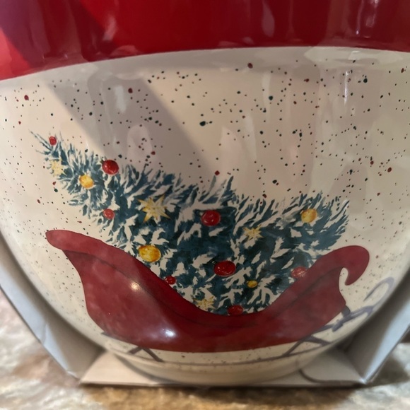 NWT- 🎄 Large Mixing Bowl And Cooking Utensils. - Picture 2 of 6